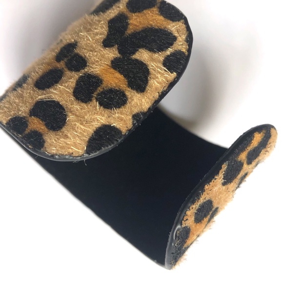 🎁 Leopard cuff bracelet Faux leather animal print - Picture 5 of 5